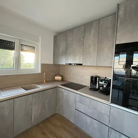 Apartament Flip Flop Vir