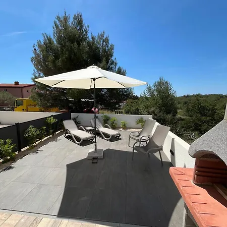 Flip Flop Apartament Vir
