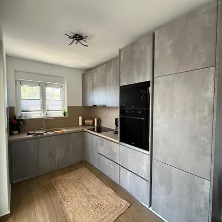 Flip Flop Apartament Vir