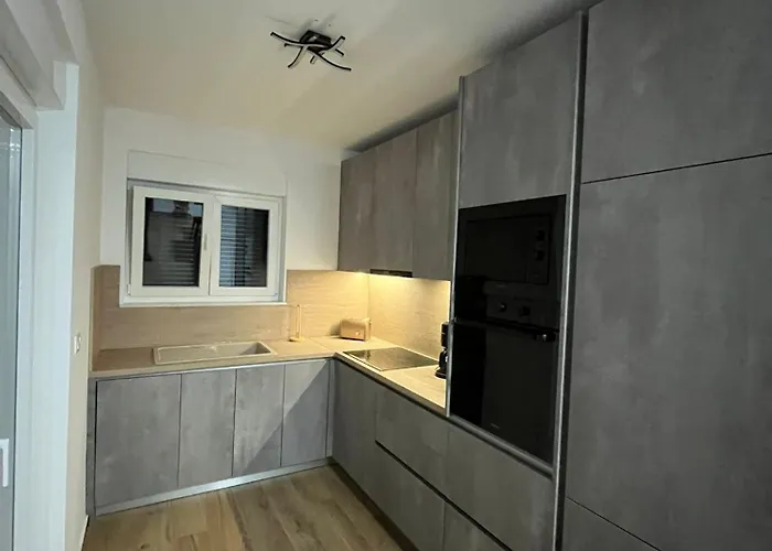 Flip Flop Διαμέρισμα Vir